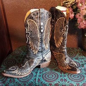 Corral western boots. Angel wings sz 8.5